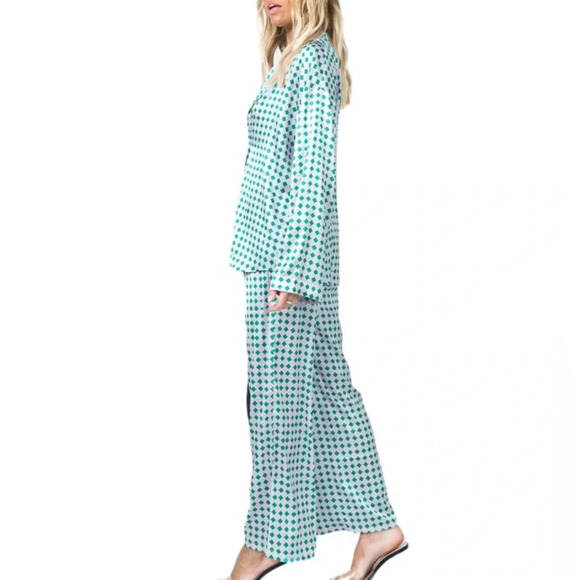 Princess Polly Jordy Blouse Pant Set Revolve Allover Green Barbie Pink - Picture 2 of 12